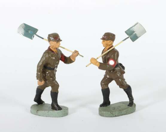 2 RAD-Soldaten Elastolin, 2 RAD-Soldaten im Marsch mit Spate… - photo 1