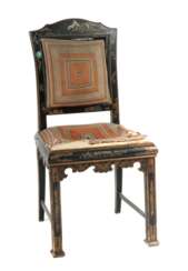 Chinoiserie-Stuhl um 1900, Holz schwarz lackiert, tlw. mit f…