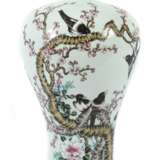 Vase China/Taiwan, 20. Jh., Porzellan, wohl Replik nach alte… - Foto 1