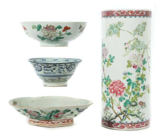 Zylindervase und 3 Schalen China, Porzellan, zylindrische Va… - Foto 1