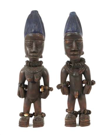 Ibeji Zwillingsstatuen Yoruba, Nigeria, Holz schwarz und bla… - photo 1