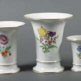 3 Trichtervasen mit Blumendekor Meissen, nach 1934, Porzella… - фото 1