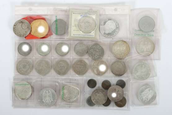 Konvolut Mark-Münzen 8x 10 Mark, 1972-95; 3x 5 Mark, 1985/86… - photo 1