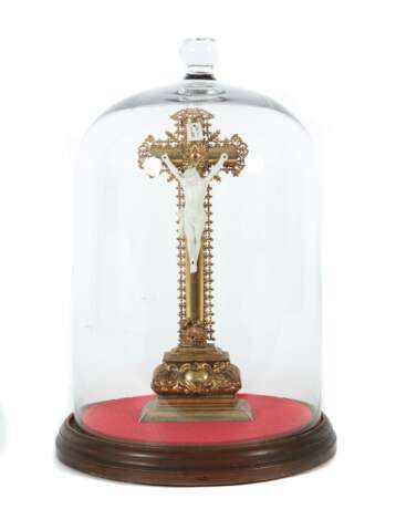 Standkruzifix mit Glassturz süddeutschland, 19./20. Jh., Kor… - Foto 1