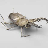 A SMALL SILVER ARTICULATED SCULPTURE OF A STAG BEETLE - photo 3