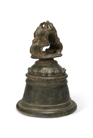 A LARGE BRONZE BELL - фото 3