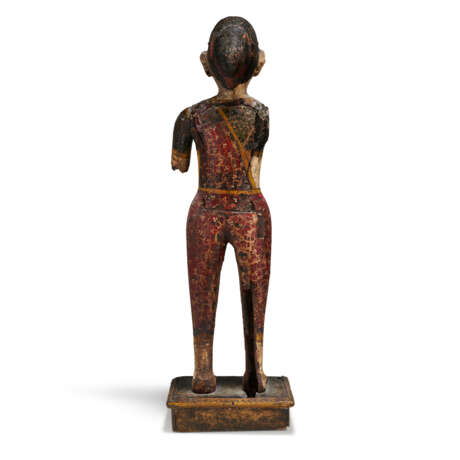 A PAINTED WOOD FIGURE OF A LADY - Foto 2