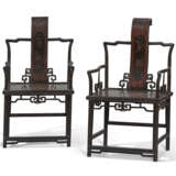 A PAIR OF LACQUERED AND INCISED SOFTWOOD ARMCHAIRS - фото 1