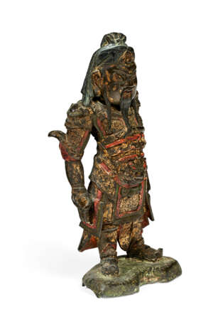 A PARCEL-GILT AND PAINTED BRONZE FIGURE OF A STANDING GUARDIAN - photo 3