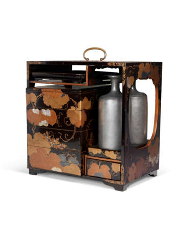 A FINE LACQUER SAGE-JUBAKO (PICNIC SET) - Foto 4