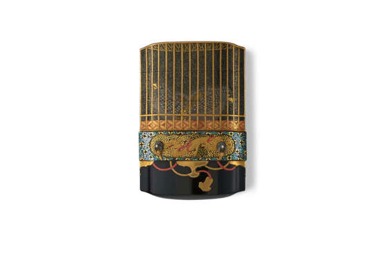 A FOUR-CASE LACQUER INRO WITH QUAILS IN CAGE - photo 2