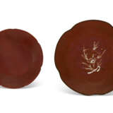 TWO GLAZED PETAL-LOBED DISHES - photo 1