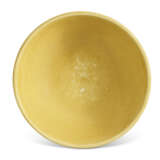 A YELLOW-GLAZED BOWL - photo 2