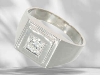 White gold vintage solitaire brilliant-cut diamond gold ring…