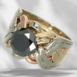 Exceptional and interestingly crafted brilliant-cut diamond … - photo 1