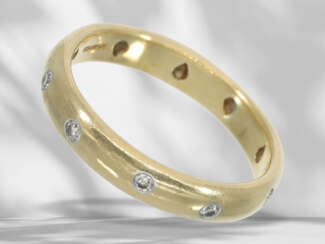Ring: yellow gold Tiffany brilliant-cut diamond ring, 18K…