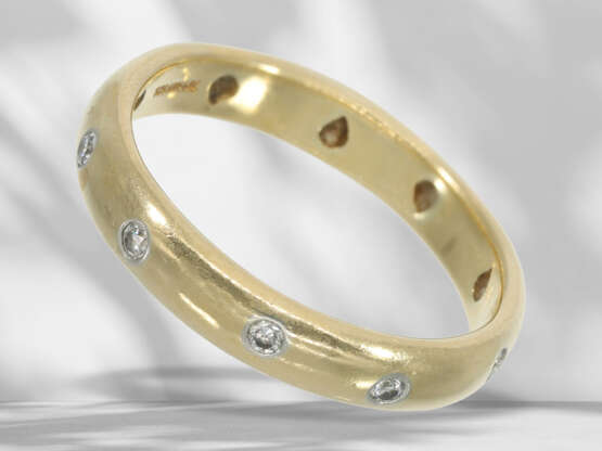 Ring: yellow gold Tiffany brilliant-cut diamond ring, 18K… - photo 1