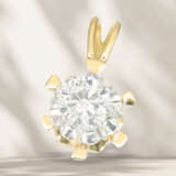 Pendant: gold solitaire brilliant-cut diamond pendant, brill… - photo 3