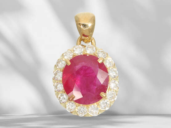 Pendant: vintage ruby/brilliant-cut diamond pendant, ruby ap… - photo 2