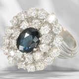 Ring: sehr dekorativer Saphir/Brillant-Goldschmiedering in B… - Foto 2