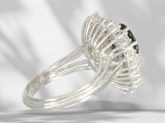 Ring: sehr dekorativer Saphir/Brillant-Goldschmiedering in B… - Foto 4