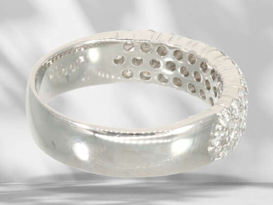 Ring: high-quality platinum ring set with brilliant-cut diam… - photo 4