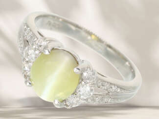 Ring: modern platinum ring with green cat's eye chrysoberyl …