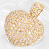 Pendant: luxury diamond pendant "Heart" with approx. 1.6ct d… - photo 2