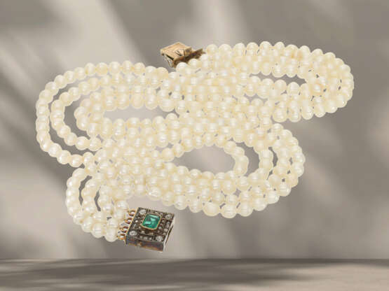 Chain: antique Oriental pearl necklace with emerald/diamond … - photo 3
