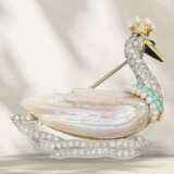 Brooch: valuable Art Deco brooch "swimming swan", natural pe… - фото 3