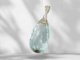 Pendant: very beautiful drop aquamarine/diamond pendant, app…