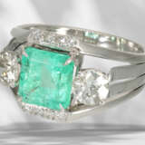 Ring: old emerald/diamond goldsmith ring, Colombian emerald … - photo 2