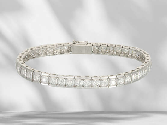 Bracelet: white gold vintage Revière bracelet with brilliant… - фото 1