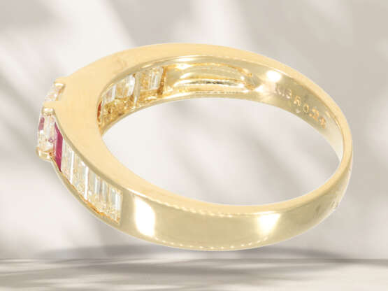 Ring: fine ring with baguette diamonds, princess-cut diamond… - photo 4