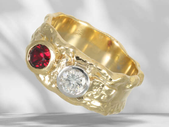 Unique ruby/brilliant-cut diamond goldsmith ring with a beau… - фото 1