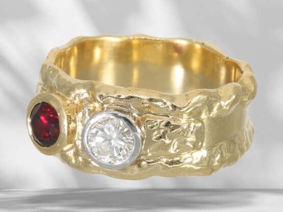 Unique ruby/brilliant-cut diamond goldsmith ring with a beau… - фото 4