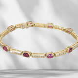 Bracelet: modern ruby/brilliant-cut diamond gold bracelet in… - photo 1