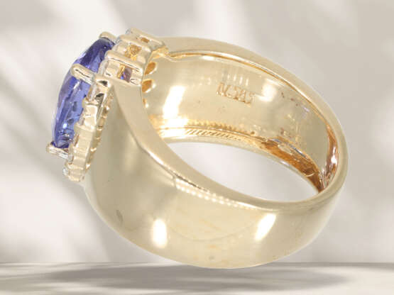 Ring: attractive, wide tanzanite/brilliant-cut diamond gold … - фото 4