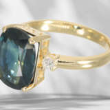 Ring: like new sapphire/brilliant-cut diamond gold ring… - photo 2