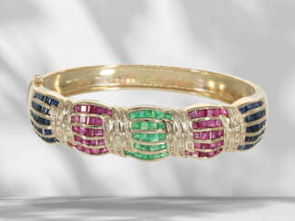 Modern and very attractive multicolour bangle with brilliant…