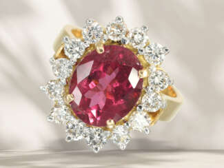 Ring: very beautiful tourmaline/brilliant-cut diamond flower…