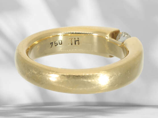 Ring: massiver goldener Brillant-Goldschmiedering in Spannri… - Foto 4