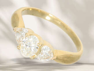 Ring: Ausgefallener Goldschmiedering mit Marquise-Diamant un…