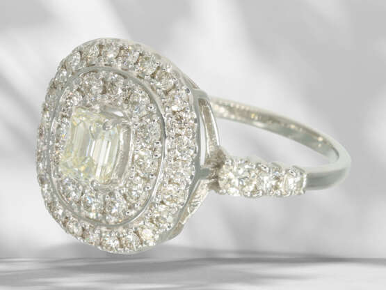 Ring: very fine brilliant-cut diamond/diamond ring, platinum… - photo 2