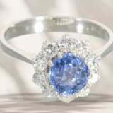 Ring: beautiful white gold sapphire/brilliant-cut diamond fl… - photo 3