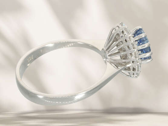 Ring: beautiful white gold sapphire/brilliant-cut diamond fl… - фото 5