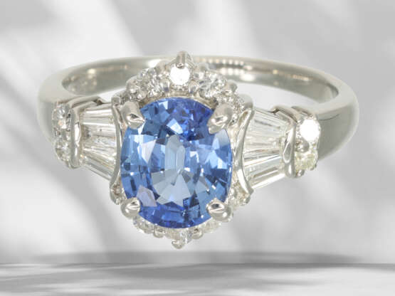 Ring: high-quality, like new sapphire/diamond ring, platinum… - photo 3