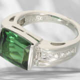 Ring: high-quality, like new platinum ring with tourmaline a… - фото 2