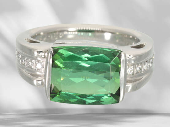 Ring: high-quality, like new platinum ring with tourmaline a… - фото 4