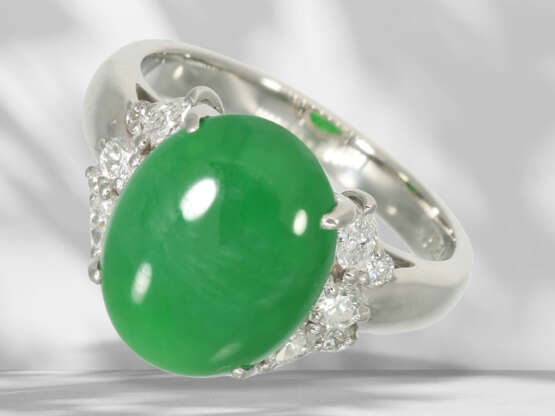 Ring: neuwertiger Platinring mit seltener Imperial-Jade in S… - Foto 1